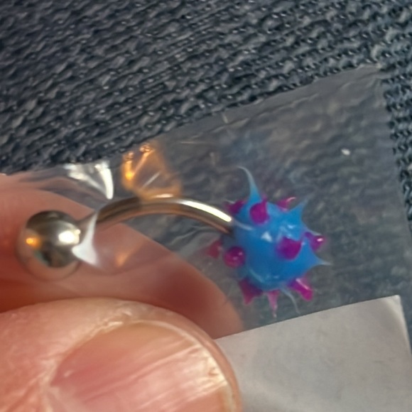 Belly button ring - Picture 8 of 8